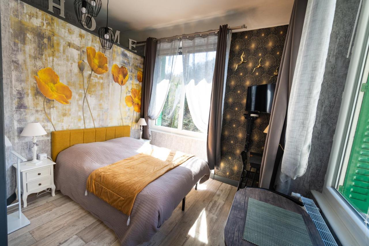 Studio Malou, Cuisine, Salle D'Eau, Terrasse Amenagee Olliergues 외부 사진
