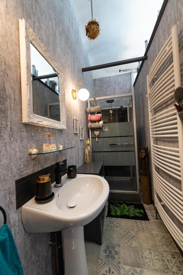 Studio Malou, Cuisine, Salle D'Eau, Terrasse Amenagee Olliergues 외부 사진