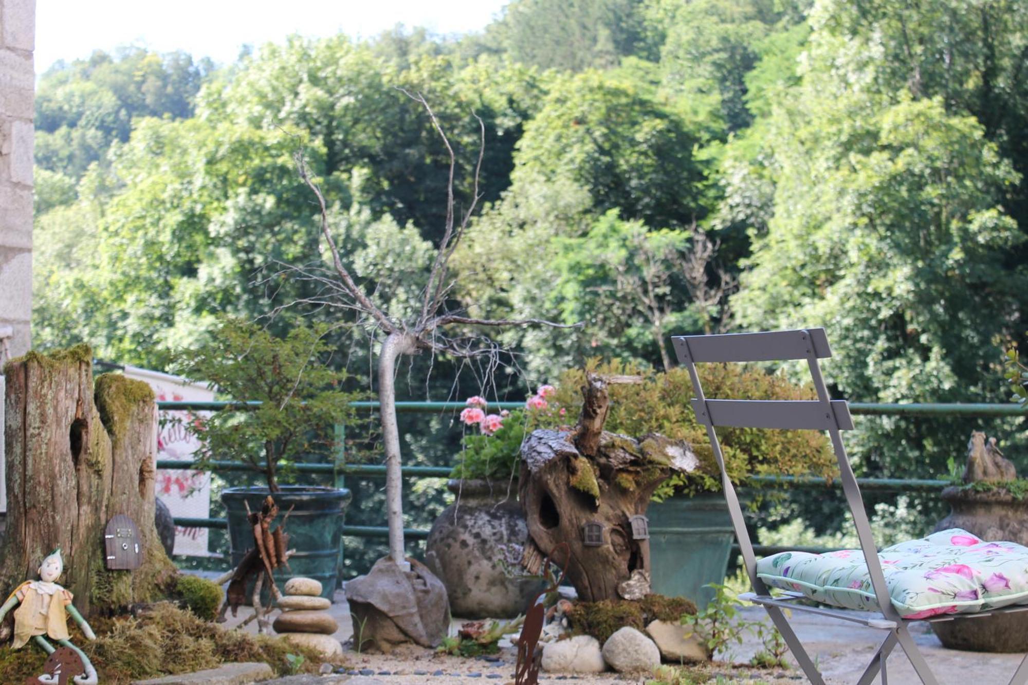 Studio Malou, Cuisine, Salle D'Eau, Terrasse Amenagee Olliergues 외부 사진