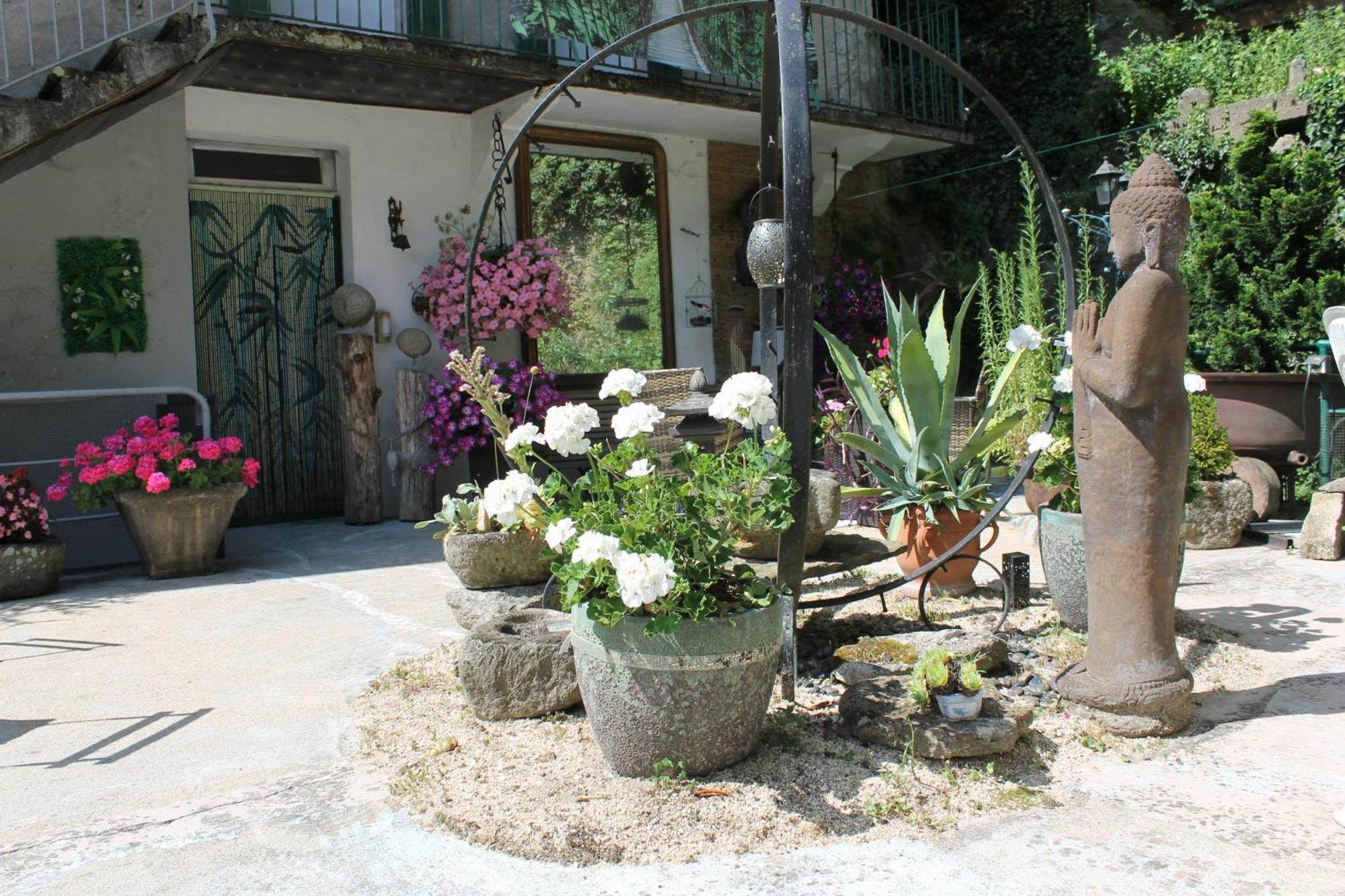 Studio Malou, Cuisine, Salle D'Eau, Terrasse Amenagee Olliergues 외부 사진