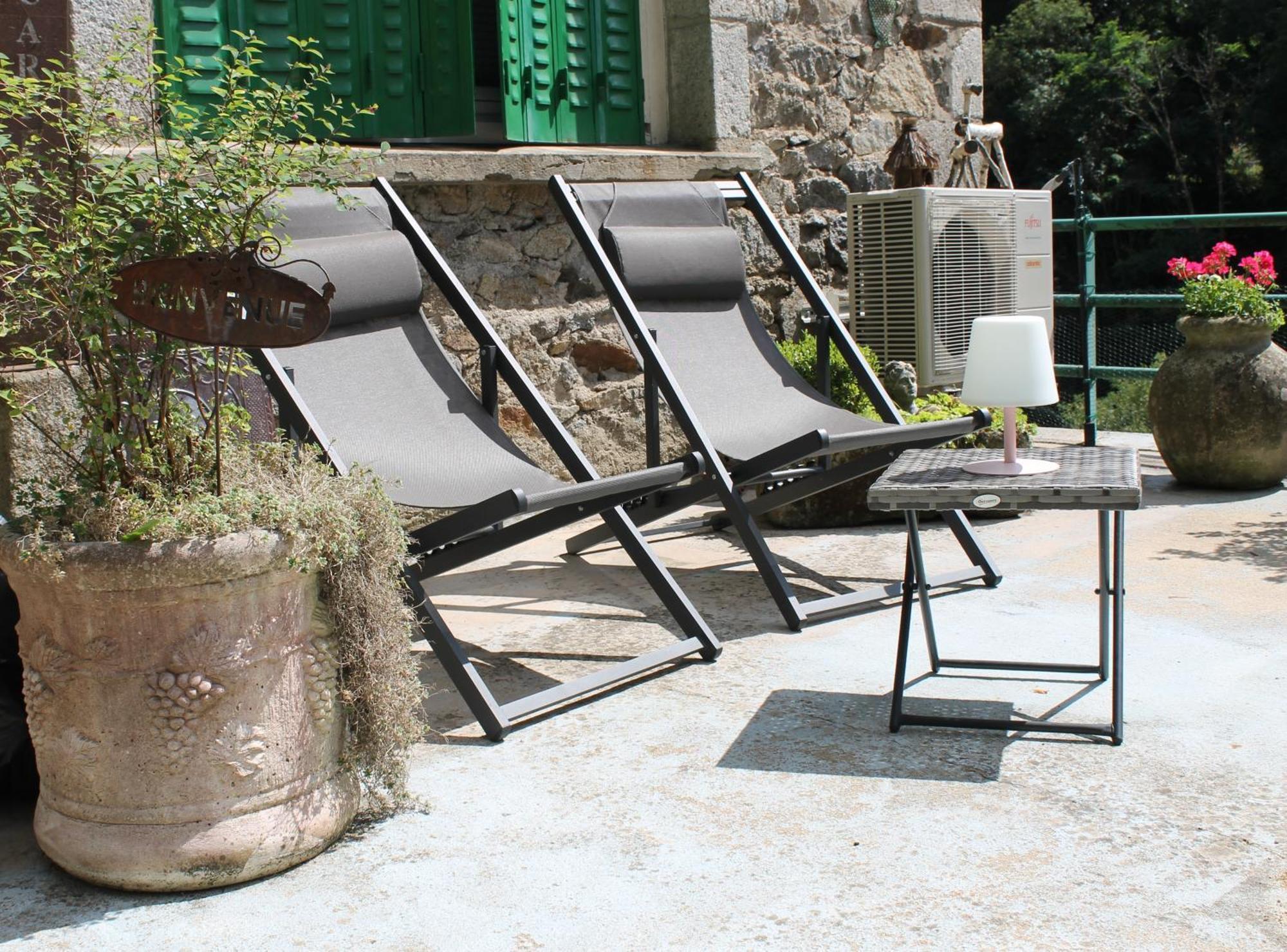 Studio Malou, Cuisine, Salle D'Eau, Terrasse Amenagee Olliergues 외부 사진
