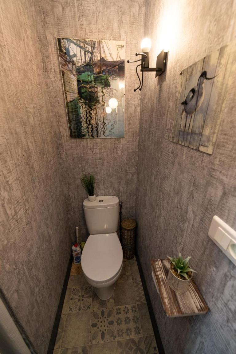 Studio Malou, Cuisine, Salle D'Eau, Terrasse Amenagee Olliergues 외부 사진